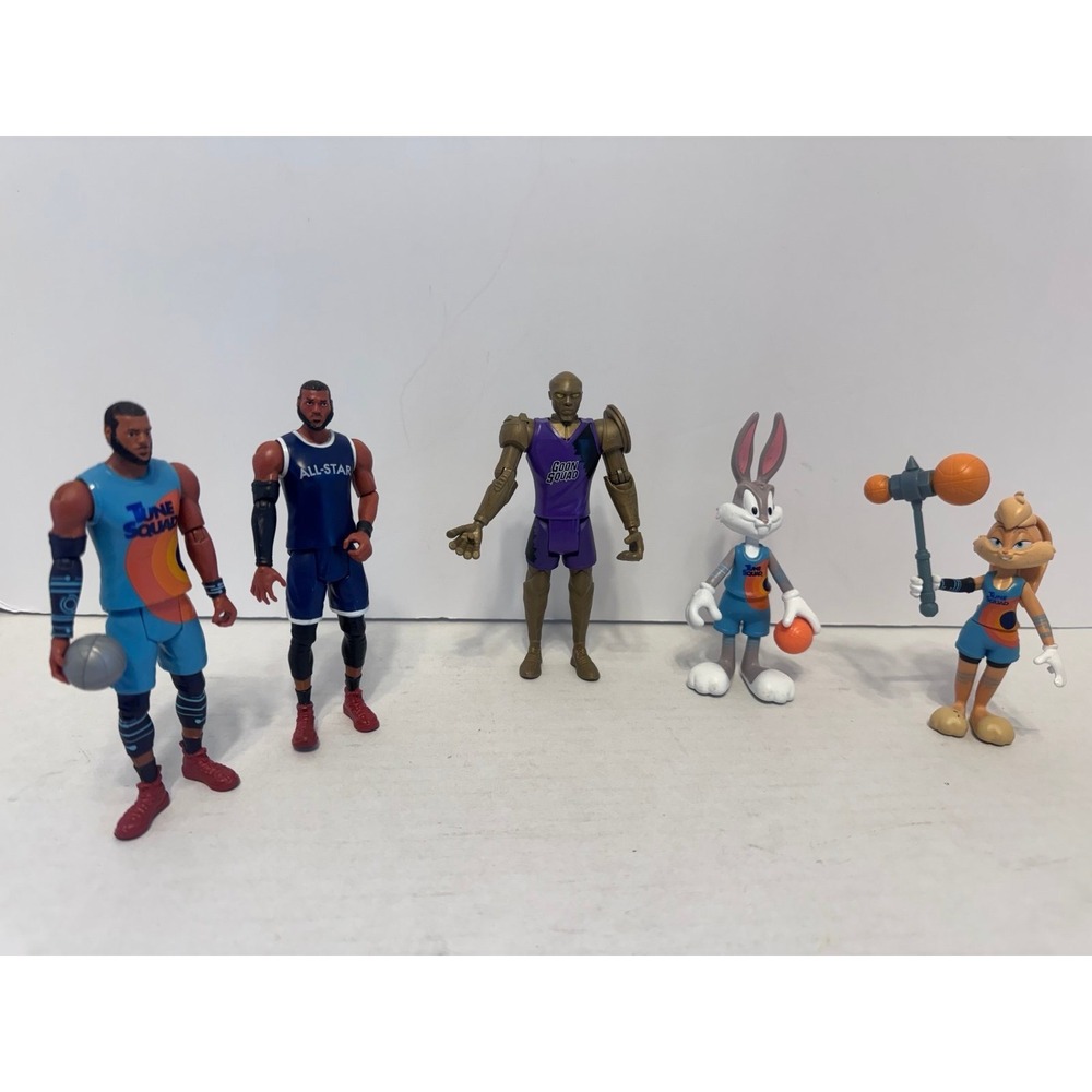 Space Jam: A New Legacy - Elite Toon Squad Action Figure lot w/ Basketballs